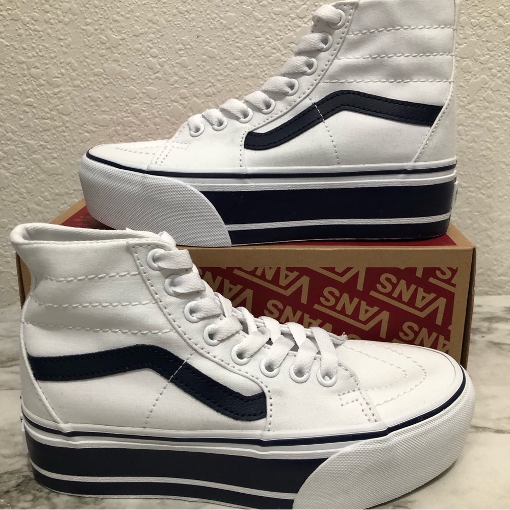 VANS NWT Sk8 tapered high top sport stripes Sneakers